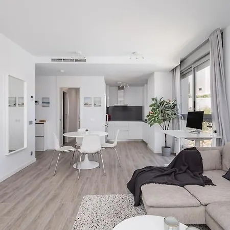 Stylish 3 Bedroom Le Mirage Close To Rdr317 * Estepona