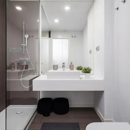 Stylish 3 Bedroom Le Mirage Close To Rdr317 Lejlighed *