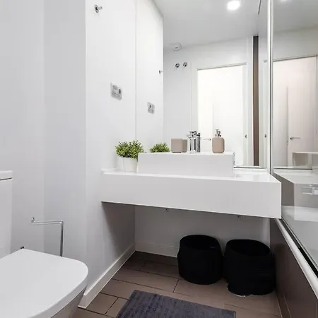 Stylish 3 Bedroom Le Mirage Close To Rdr317 Estepona